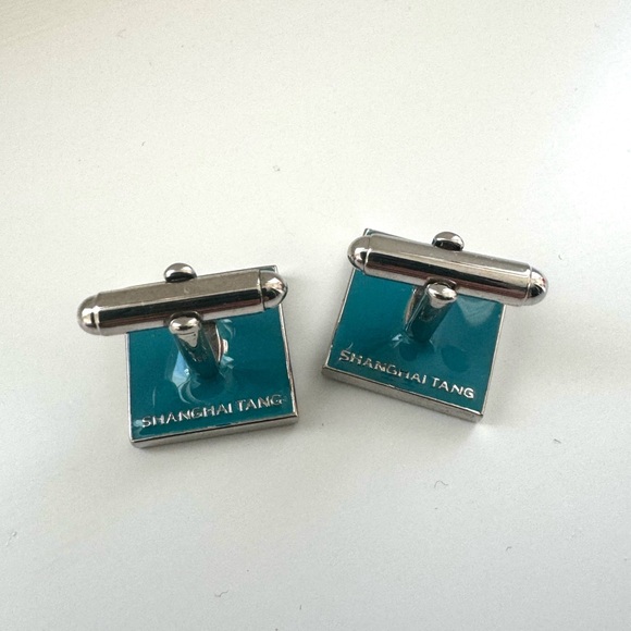 SHANGHAI TANG's elegant cufflinks. - Picture 3 of 4